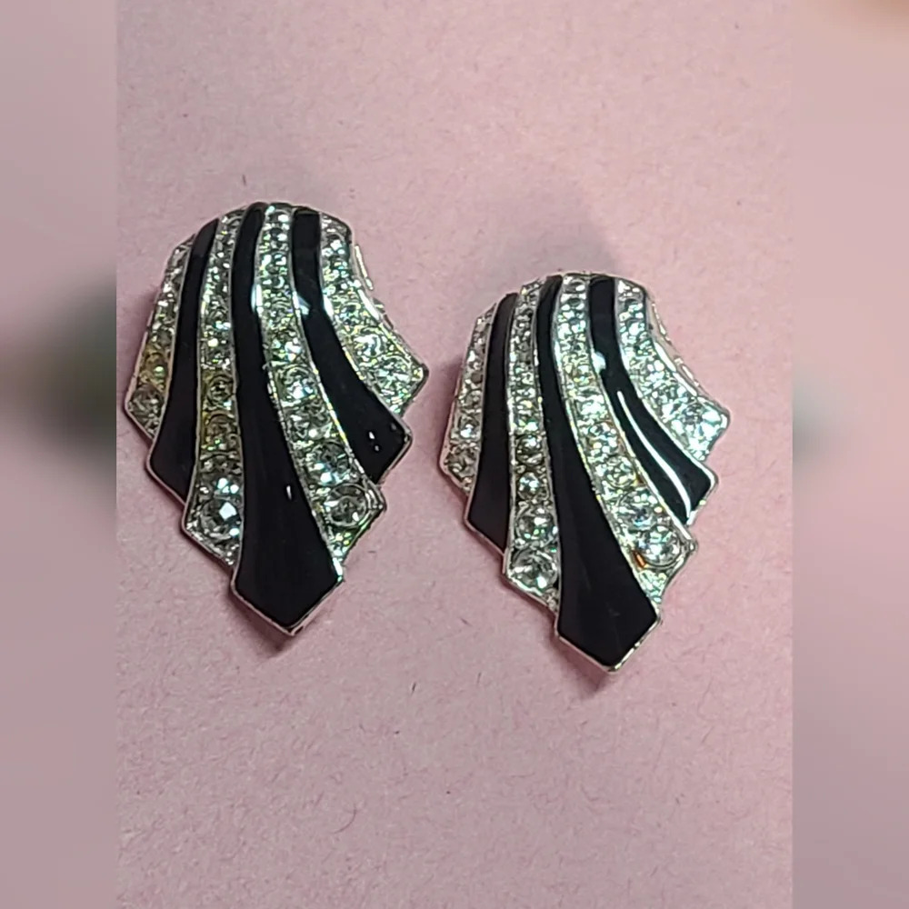 Avon vintage silver tone rhinestones enamel earrings - Picture 13 of 17